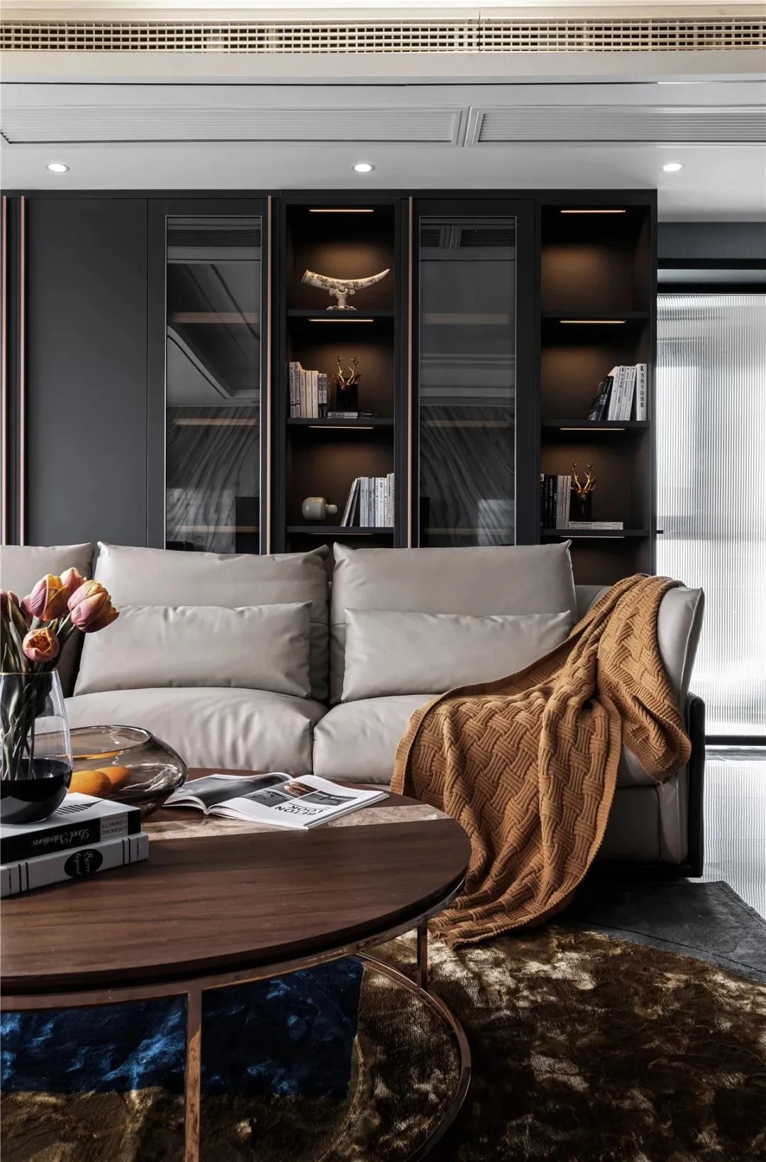 莎卡(SACA)轻奢定制:平衡秩序美感,极简格调家居(图16) 莎卡(SACA)轻奢定制:平衡秩序美感,极简格调家居(图16)